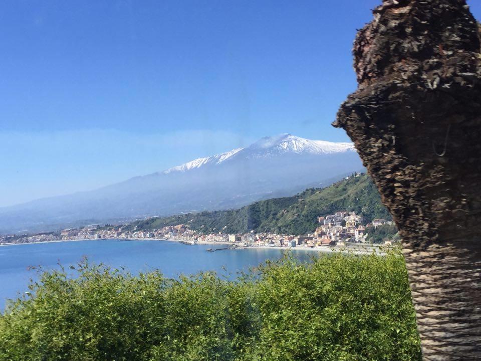 B&B La Casa Di Luigi Giardini Naxos Eksteriør bilde