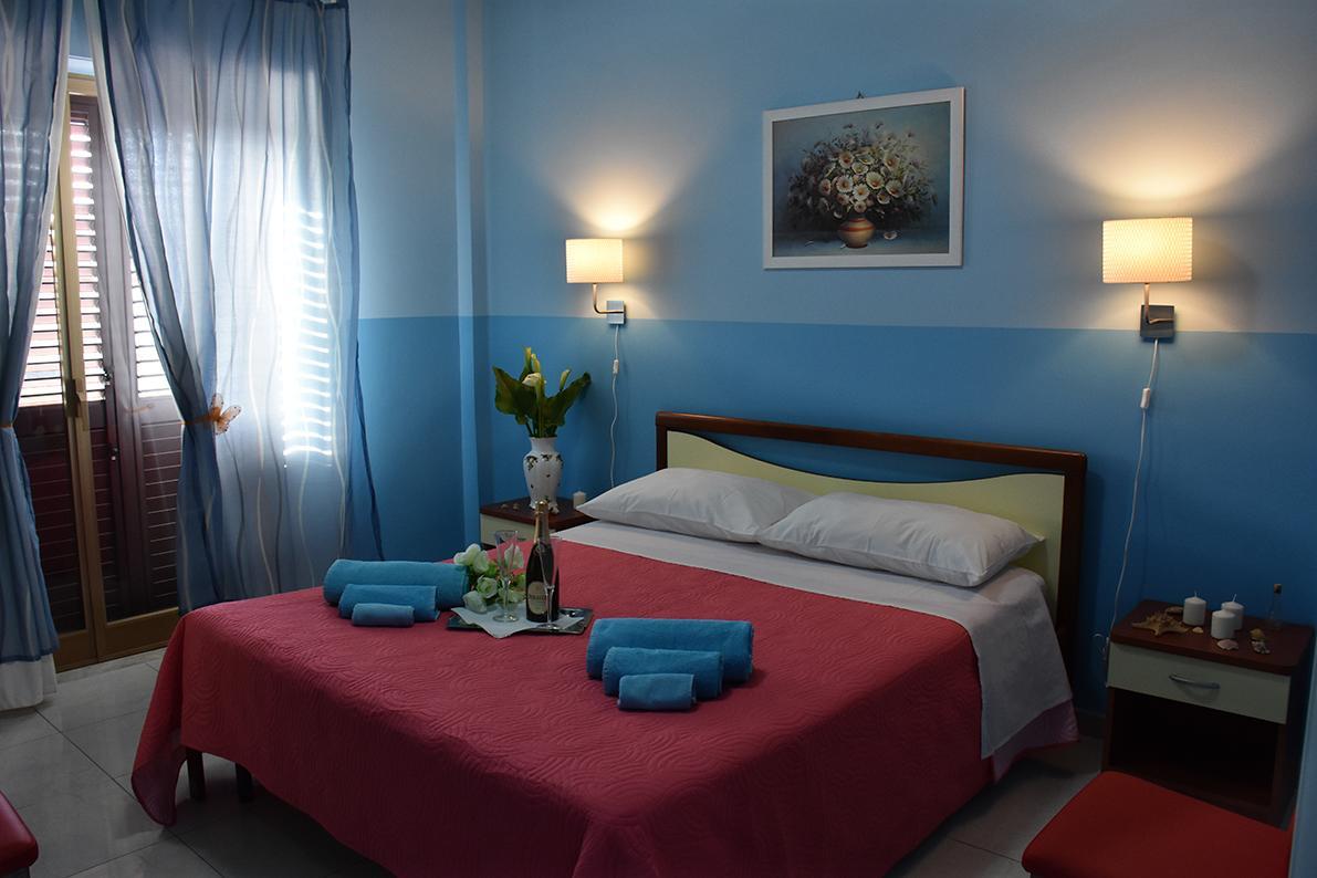B&B La Casa Di Luigi Giardini Naxos Eksteriør bilde