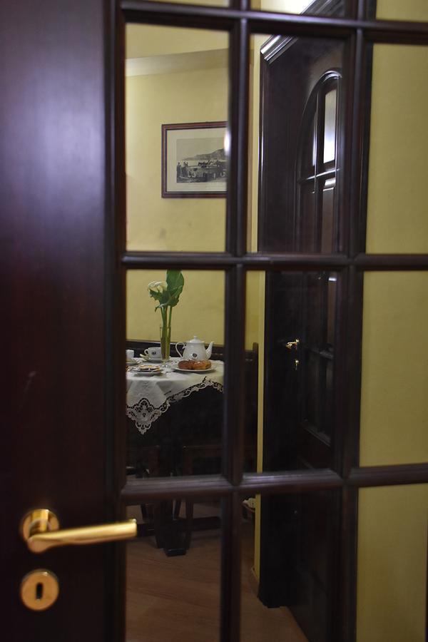 B&B La Casa Di Luigi Giardini Naxos Eksteriør bilde