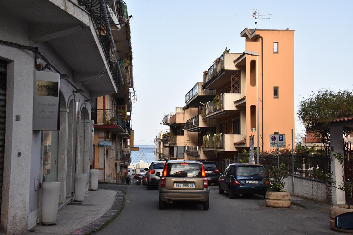 B&B La Casa Di Luigi Giardini Naxos Eksteriør bilde