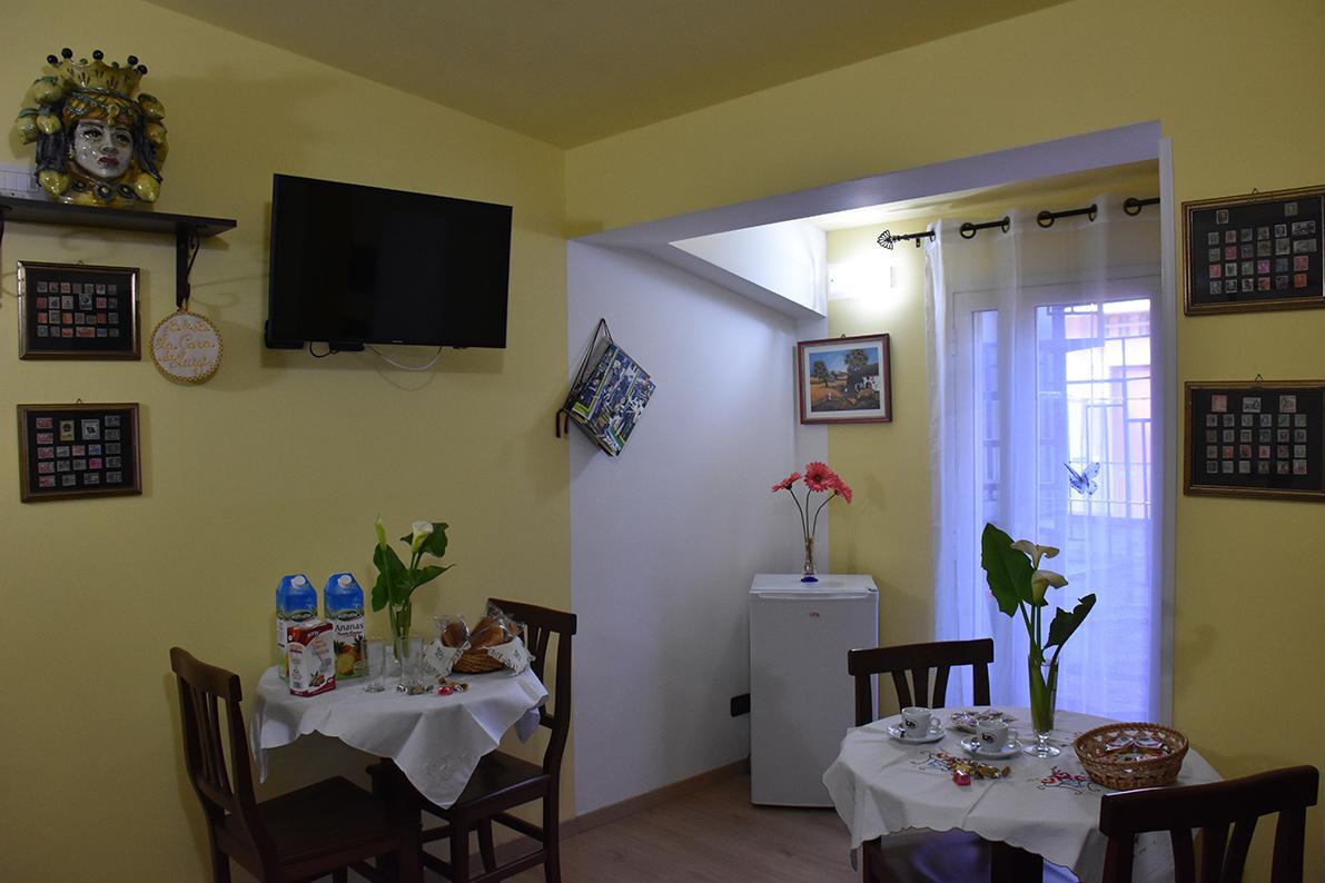 B&B La Casa Di Luigi Giardini Naxos Eksteriør bilde